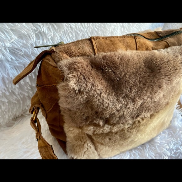 Areitio brown and tan shearling square shoulder bag with suede patchwork straps - Picture 2 of 11